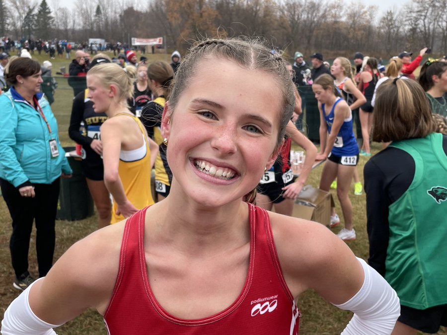 St. Paul Highland Park's Luna Scorzelli wins Class AA Cross Country crown