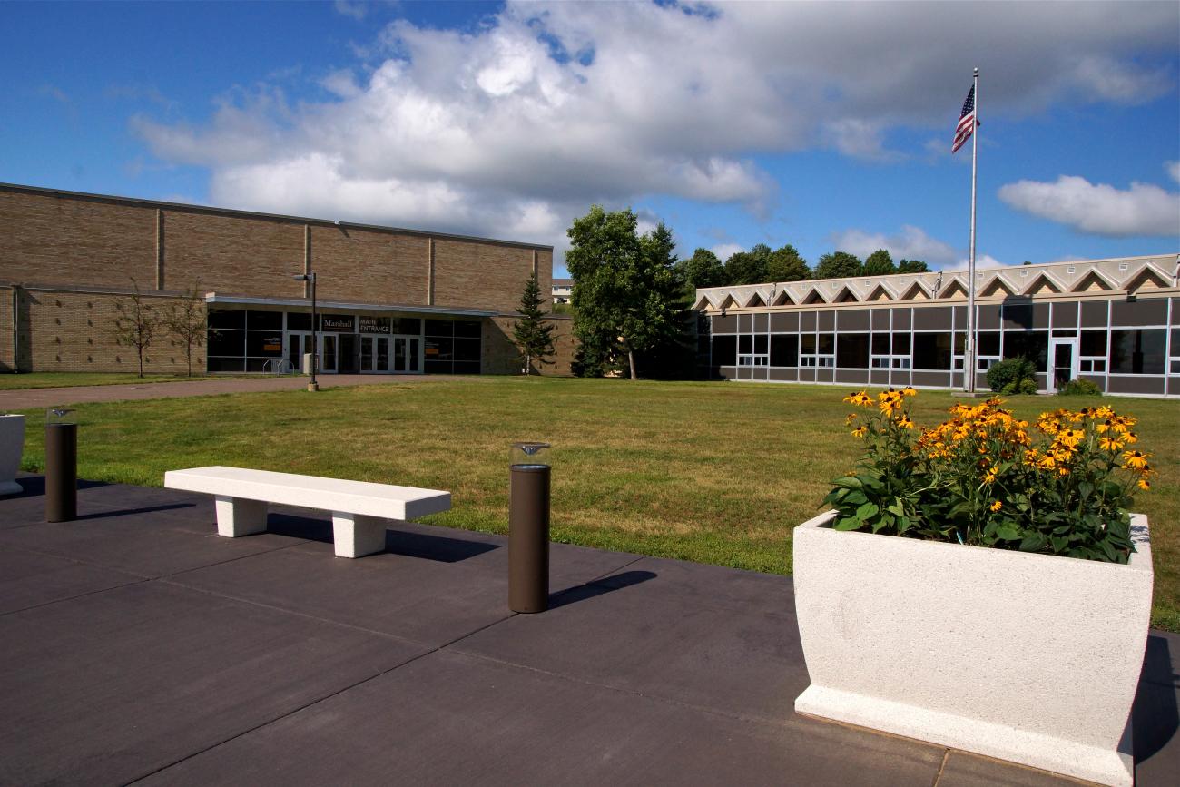 Marshall School, Duluth Front Lawn