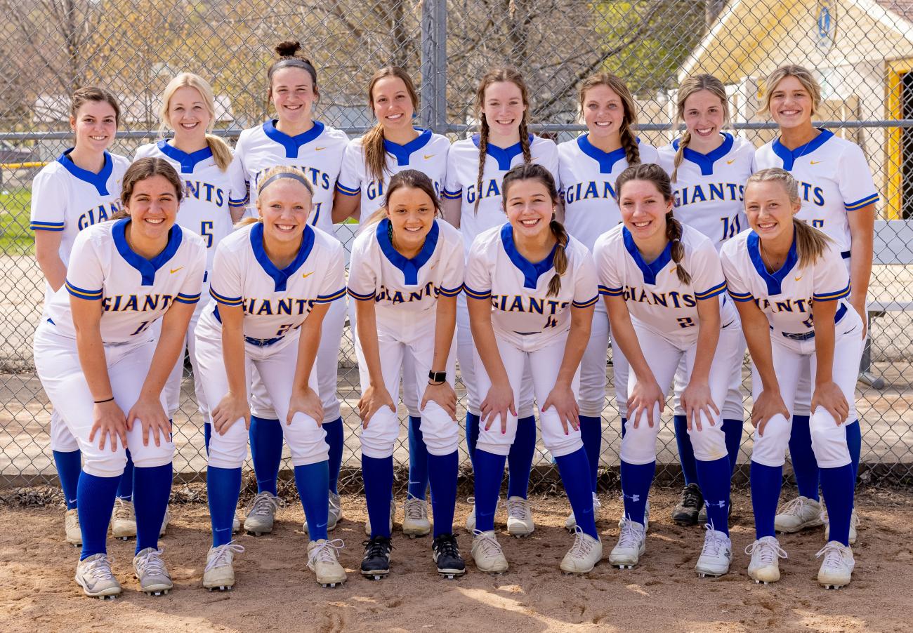 2021 LeSueur-Henderson Softball Champ Photo