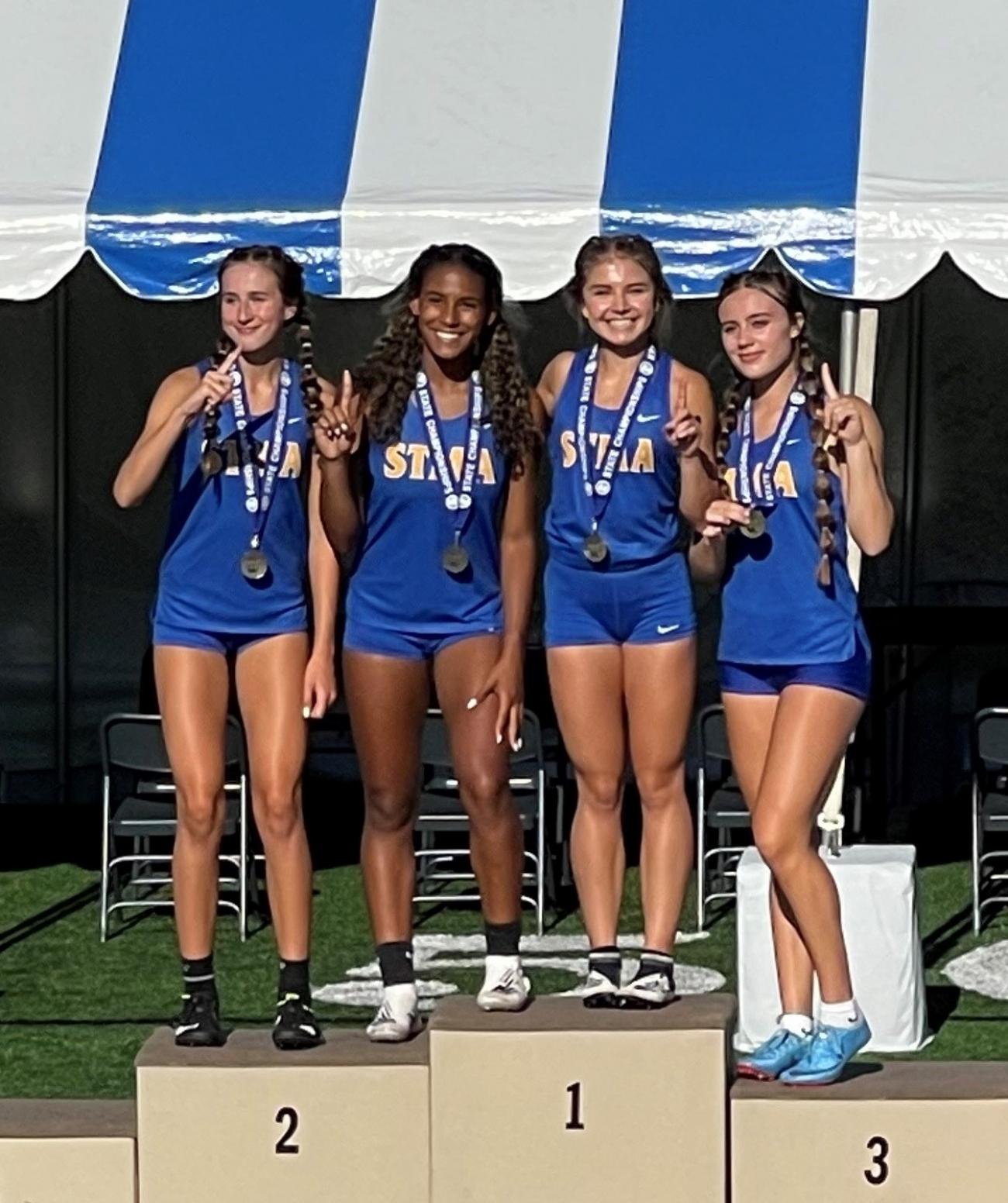 2021 AA Girls 4x100 Track Champ Photo