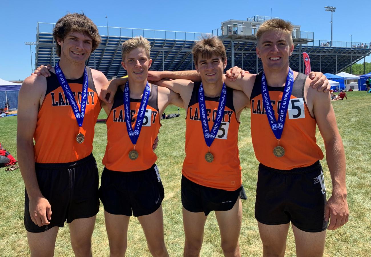 2021 A Boys 4x400 Track Champ Photo