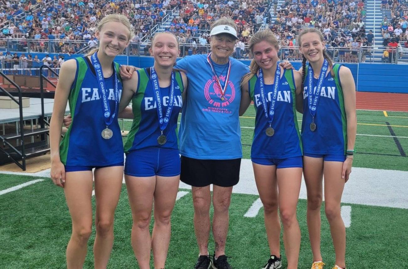 AAA Eagan 4x800 Relay Champ Photo