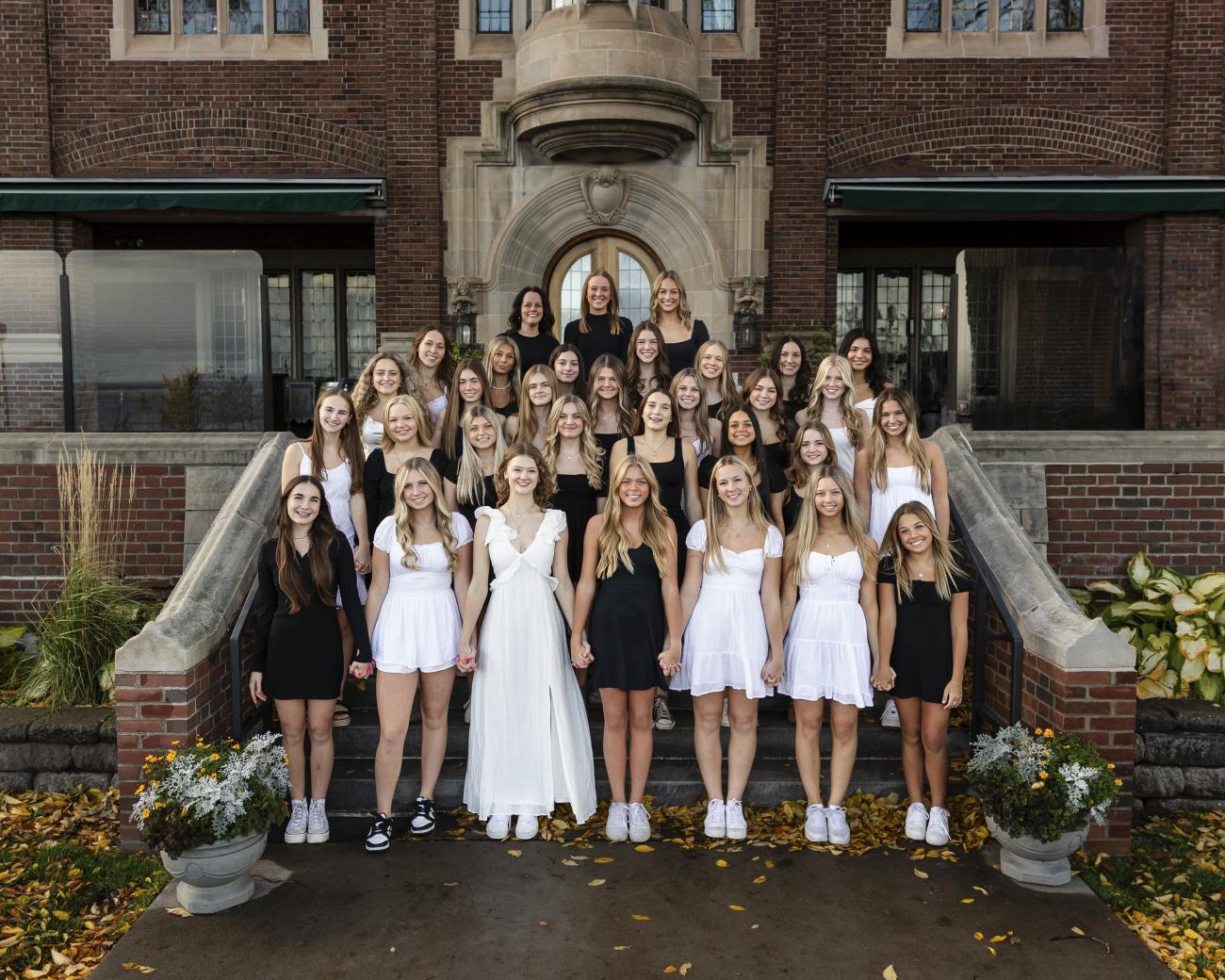 Duluth East Dance Team Varsity Kick