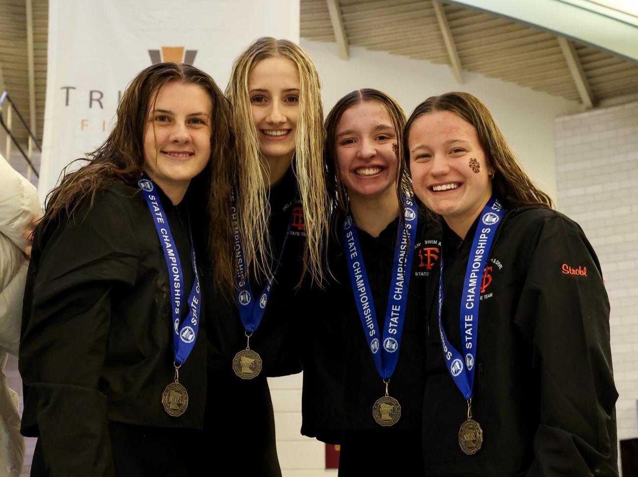 2024 Delano 400 Freestyle Relay Championship Photo